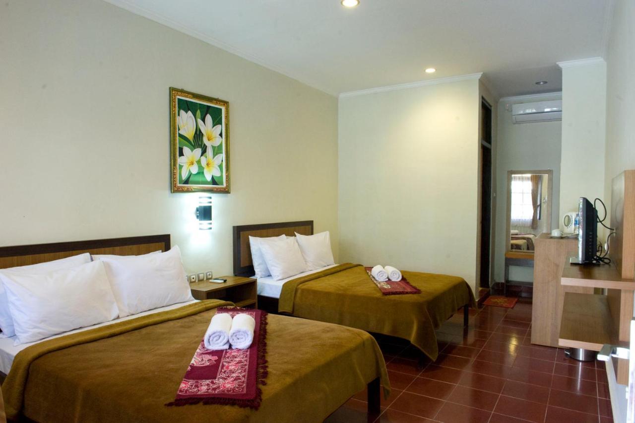 Catur Adi Putra Hotel Denpasar Habitación foto